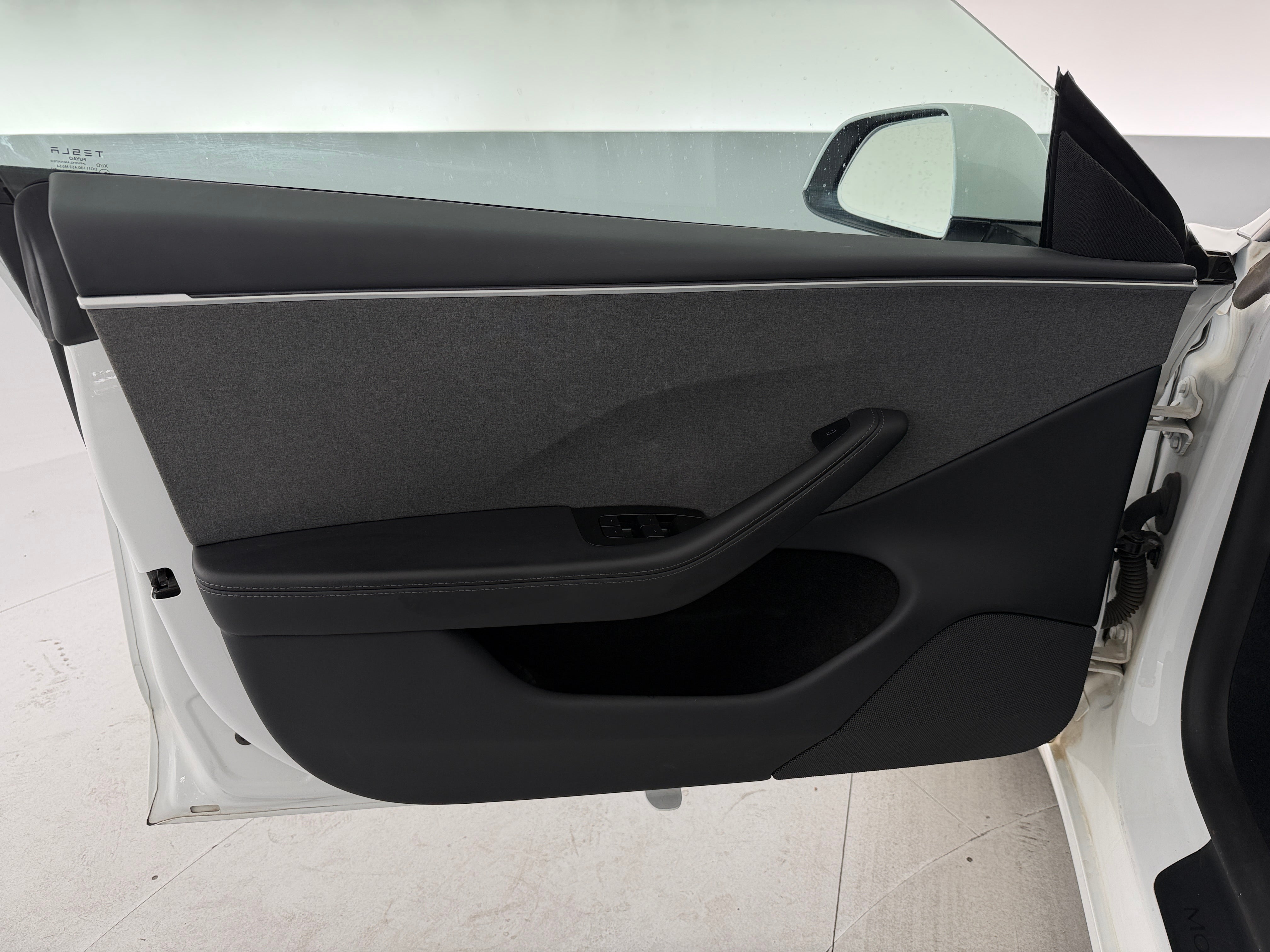 tesla model 3 2025 5YJ3E1EA1SF994023 image tesla model 3 2025 5YJ3E1EA1SF994023 image